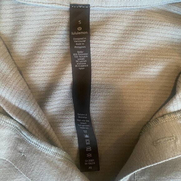 Lululemon Polo Shirt Sz Small Gray Light Blue Short Sleeve Tech Light Shirt - Picture 6 of 7